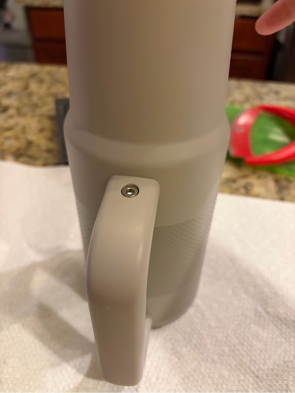 Stanley Travel Mug in Light Gray with Handle and Clear Lid - Picture 5 of 7